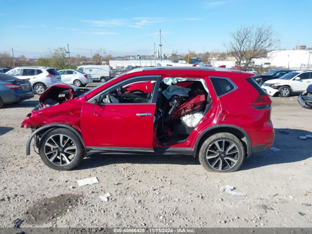 JN8AT2MV7HW277092 Nissan Rogue Sl