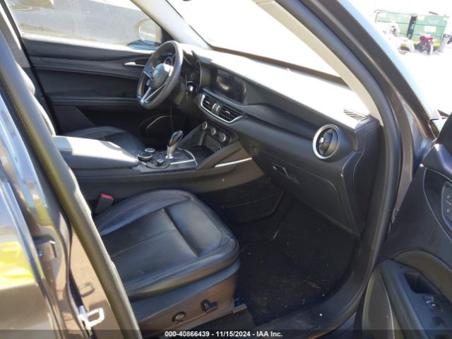 ZASFAKAN7J7B85127 Alfa Romeo Stelvio Awd