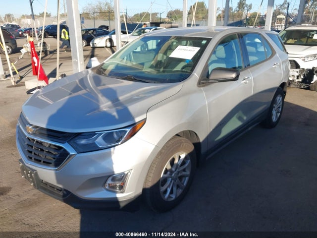 Chevrolet EQUINOX LS 2018 2GNAXHEV3J6184885 Image 2