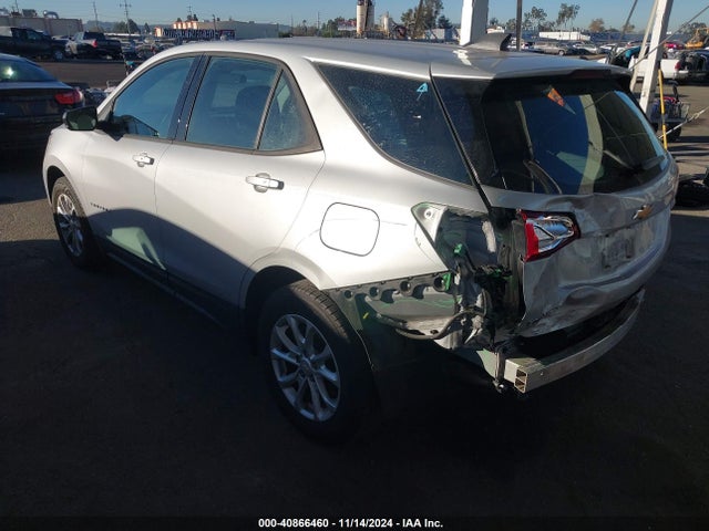Chevrolet EQUINOX LS 2018 2GNAXHEV3J6184885 Image 3