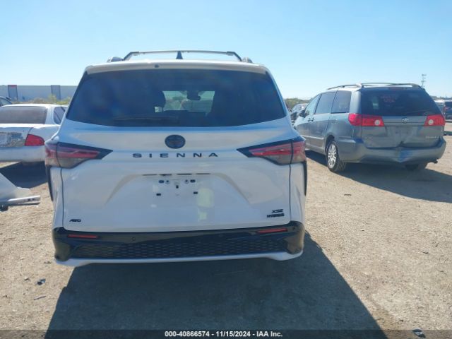 5TDCSKFC8RS124497 Toyota Sienna Xse