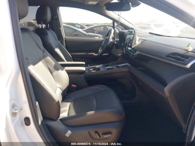 5TDCSKFC8RS124497 Toyota Sienna Xse