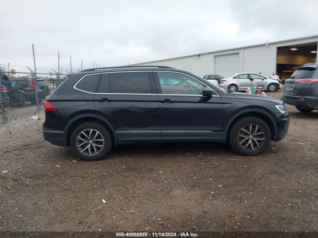 3VV2B7AXXLM103114 Volkswagen Tiguan 2.0t Se/2.0t Se R-line Black/2.0t Sel