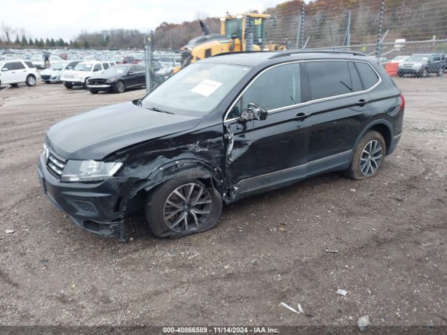 3VV2B7AXXLM103114 Volkswagen Tiguan 2.0t Se/2.0t Se R-line Black/2.0t Sel