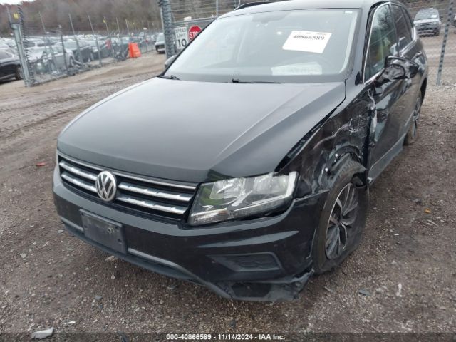 3VV2B7AXXLM103114 Volkswagen Tiguan 2.0t Se/2.0t Se R-line Black/2.0t Sel