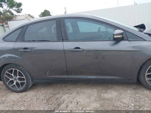1FADP3H29JL284819 Ford FOCUS SEL