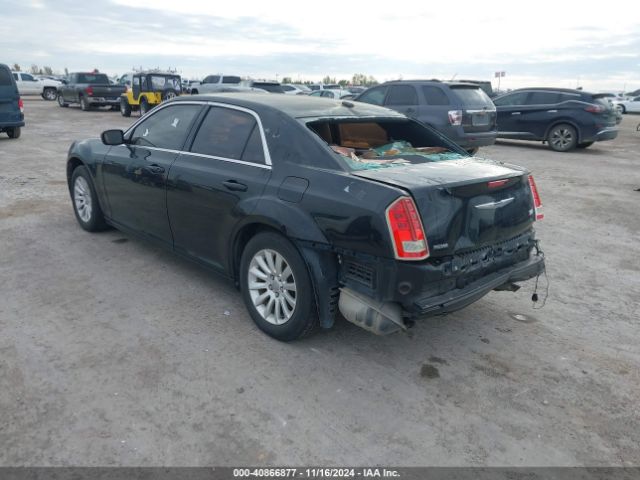 2014 CHRYSLER 300 2C3CCAAG3EH235425 Photo 2