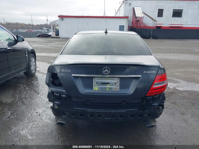 WDDGF8AB1ER323817 Mercedes-Benz C 300 Luxury 4matic/sport 4matic