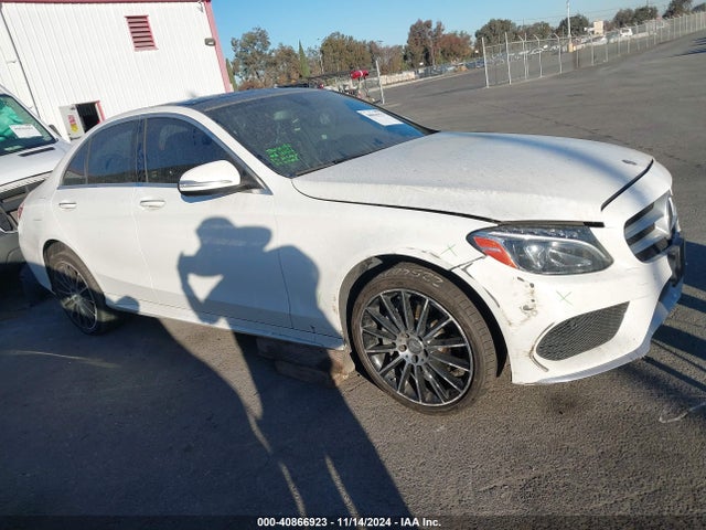 55SWF4KB7FU073261 Mercedes-Benz C 300 4matic/luxury 4matic/sport 4matic
