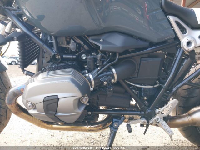 2019 BMW R NINE T WB10J130XKZ731948 Photo 8