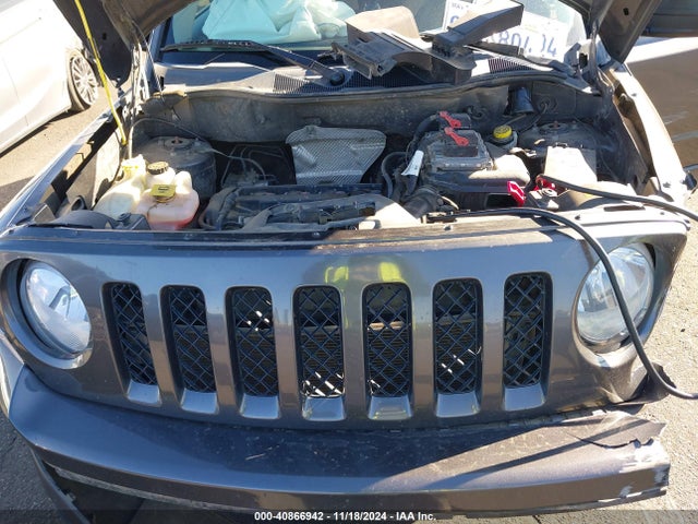 1C4NJPBA7FD372048 Jeep Patriot Sport