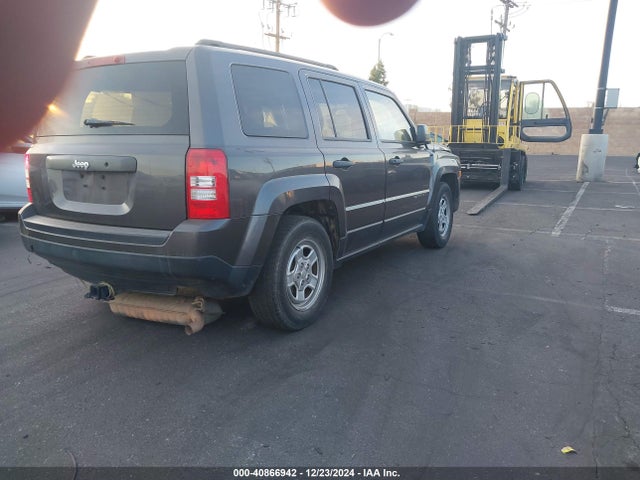 1C4NJPBA7FD372048 Jeep Patriot Sport