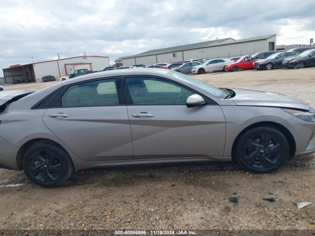 KMHLM4AJ8PU034072 Hyundai Elantra Hybrid Blue