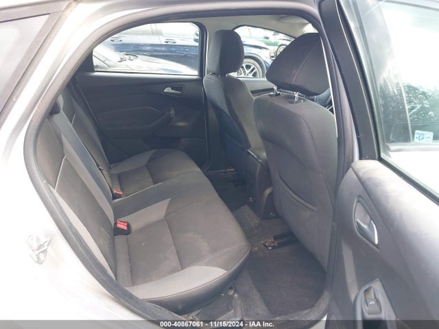 Ford FOCUS SE 2014 1FADP3K2XEL350762 Image 8