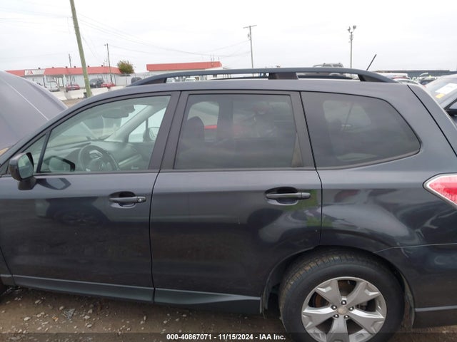 Subaru Forester 2.5i Premium 2015 JF2SJADC5FH451842 Image 14