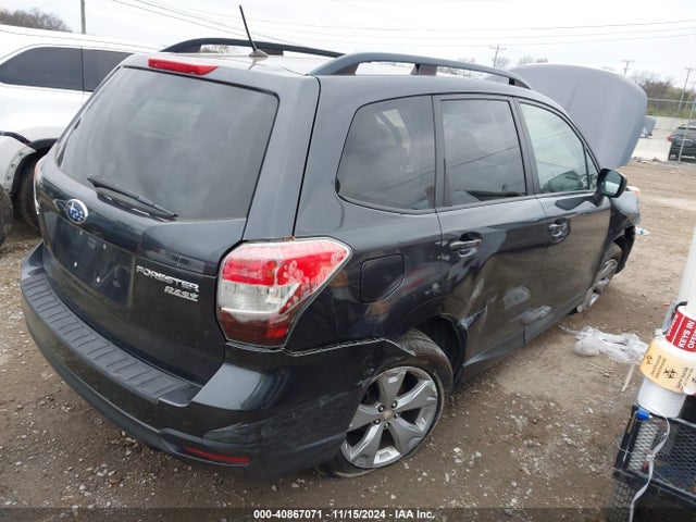 Subaru Forester 2.5i Premium 2015 JF2SJADC5FH451842 Image 4