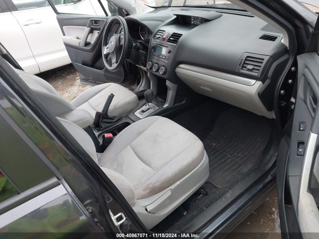 Subaru Forester 2.5i Premium 2015 JF2SJADC5FH451842 Image 5