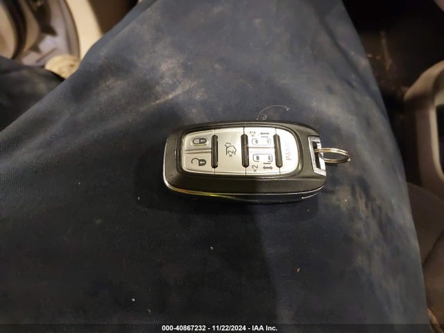 Chrysler Pacifica Touring 2017 2C4RC1DG7HR517177 Image 11
