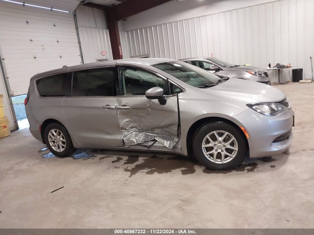 Chrysler Pacifica Touring 2017 2C4RC1DG7HR517177 Image 13