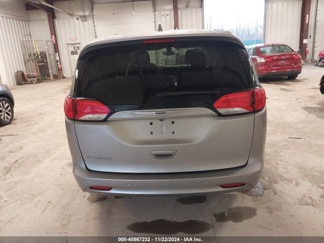 Chrysler Pacifica Touring 2017 2C4RC1DG7HR517177 Image 16