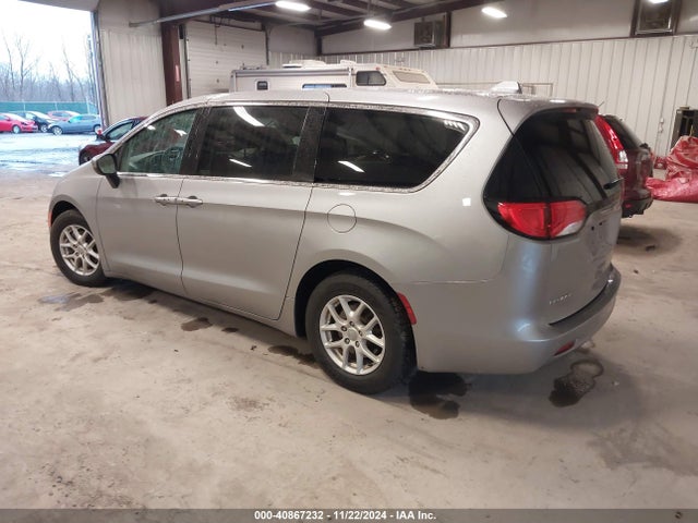 Chrysler Pacifica Touring 2017 2C4RC1DG7HR517177 Image 3