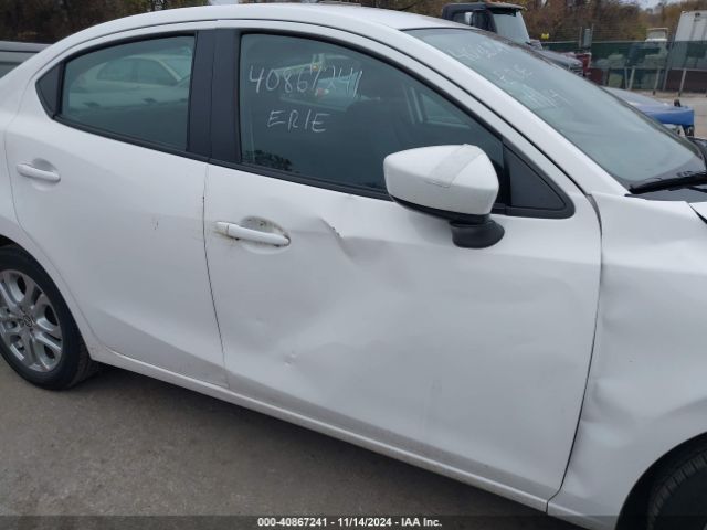 3MYDLBZV9GY137118 Scion IA