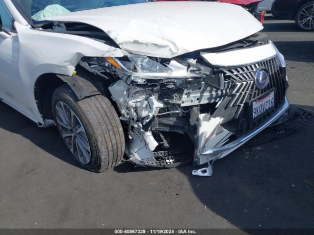 58ACA1C1XNU023634 Lexus ES 300H