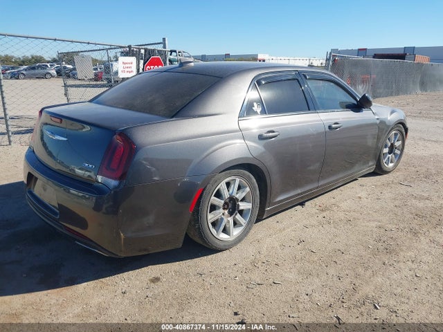 2C3CCAAG2KH609891 Chrysler 300 Touring