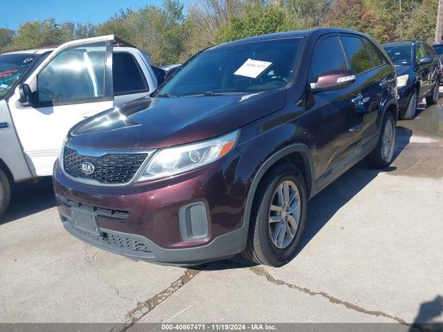 KIA SORENTO LX 2014 5XYKT3A66EG504509 Image 2