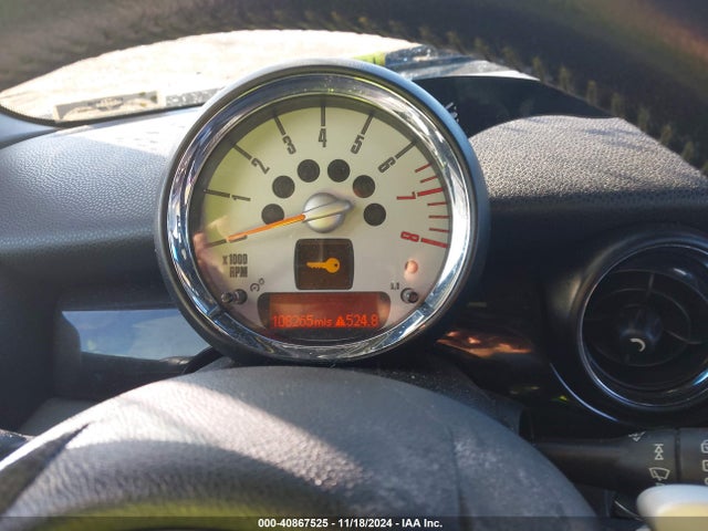 2010 MINI COOPER S WMWMF7C52ATW89682 Photo 6