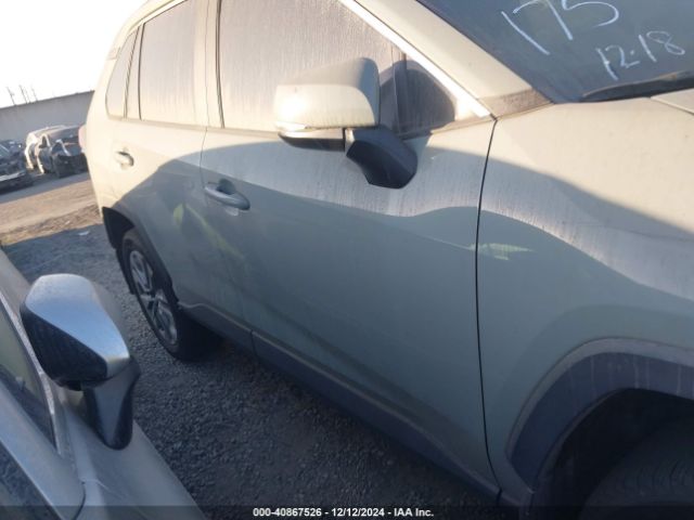 2T3C1RFVXNW236725 Toyota Rav4 Xle Premium