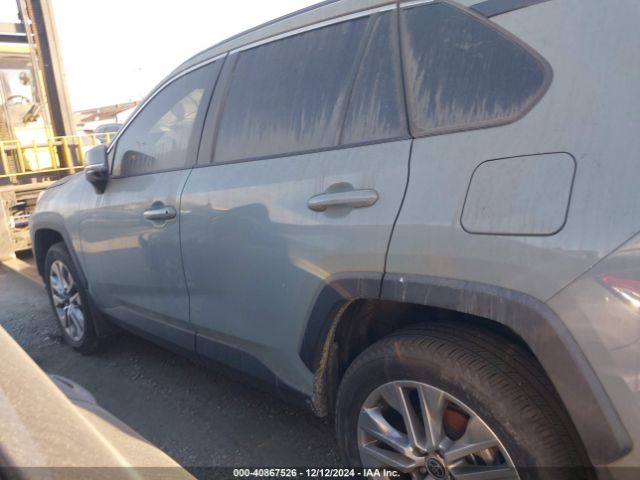 2T3C1RFVXNW236725 Toyota Rav4 Xle Premium