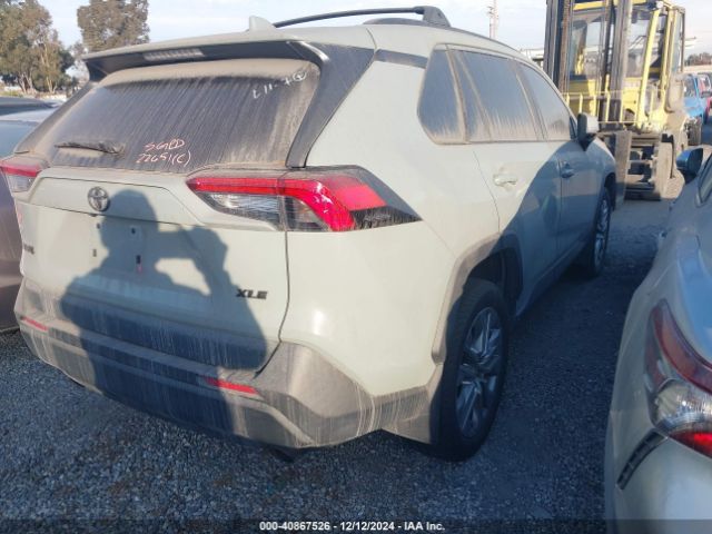 2T3C1RFVXNW236725 Toyota Rav4 Xle Premium