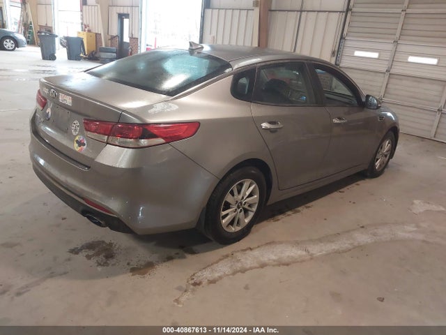 KIA Optima Lx 2017 5XXGT4L37HG125316 Image 4