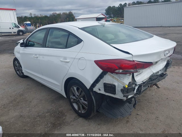 5NPD84LF9JH383829 Hyundai ELANTRA SEL