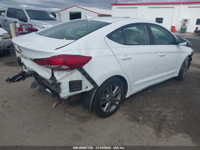 5NPD84LF9JH383829 Hyundai ELANTRA SEL