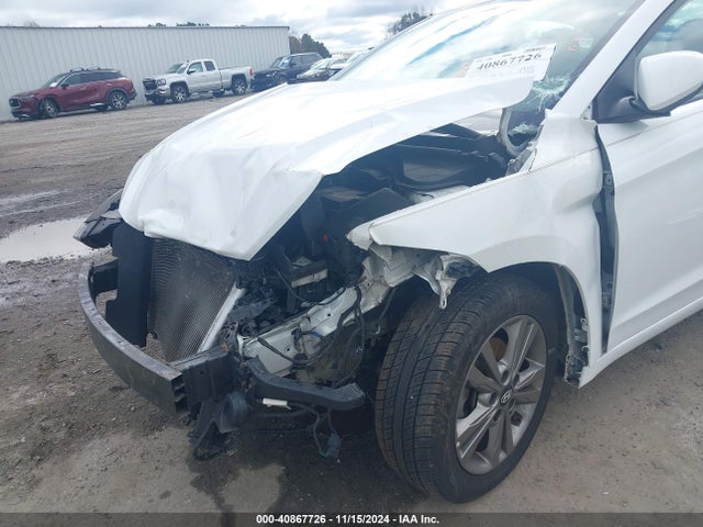 5NPD84LF9JH383829 Hyundai ELANTRA SEL