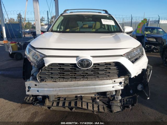 2T3C1RFVXLW076102 Toyota Rav4 Xle Premium