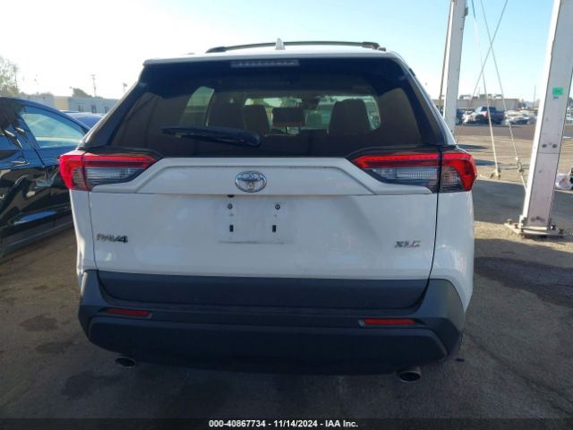 2T3C1RFVXLW076102 Toyota Rav4 Xle Premium