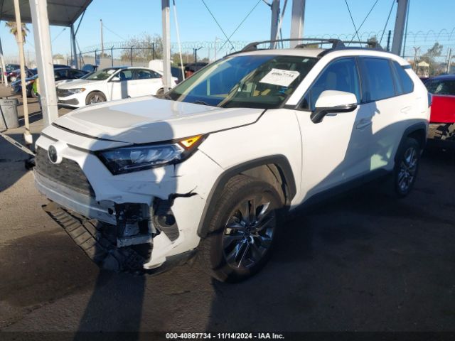 2T3C1RFVXLW076102 Toyota Rav4 Xle Premium