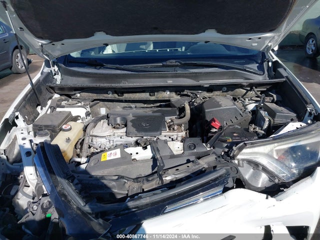 JTMWFREV5JJ151526 Toyota Rav4 Adventure/xle