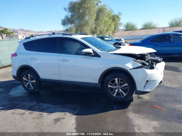 JTMWFREV5JJ151526 Toyota Rav4 Adventure/xle