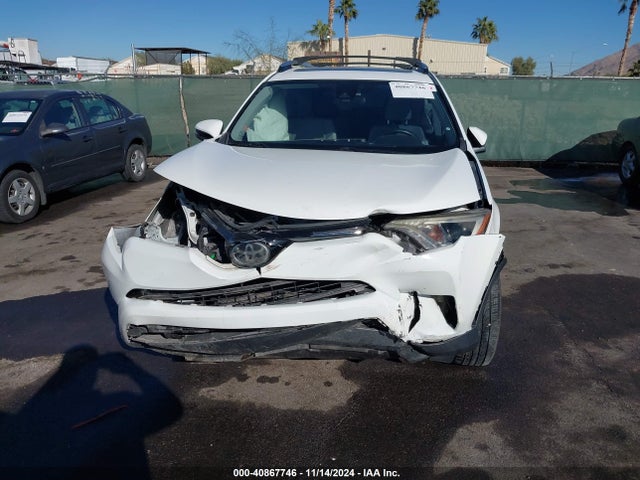JTMWFREV5JJ151526 Toyota Rav4 Adventure/xle