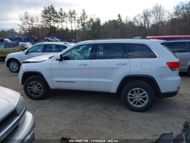 1C4RJFAGXJC106832 Jeep Grand Cherokee Laredo 4x4