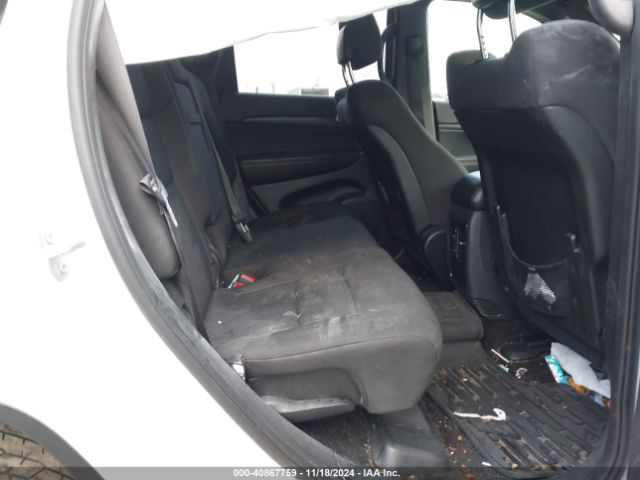 1C4RJFAGXJC106832 Jeep Grand Cherokee Laredo 4x4