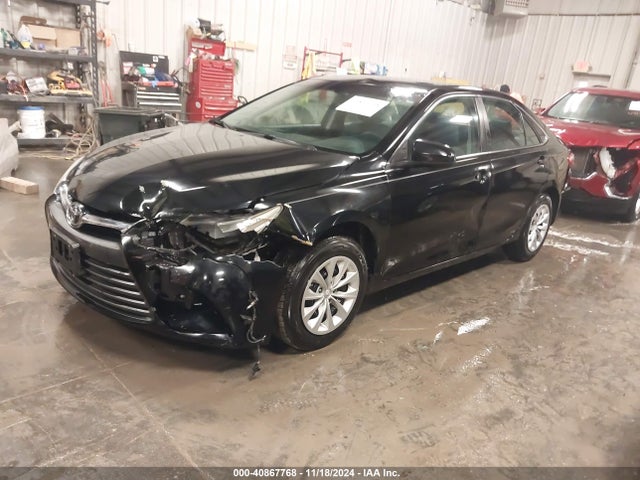 Toyota CAMRY LE 2016 4T4BF1FK7GR530699 Image 2