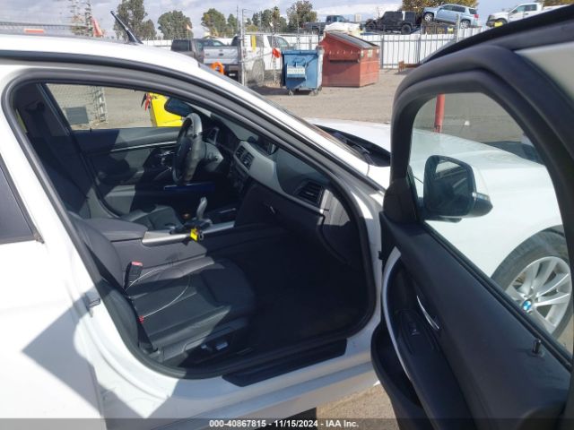 WBA8E1G5XGNT34381 BMW 320i