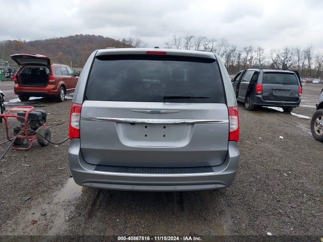 2C4RC1CG5GR174496 Chrysler Town & Country Touring-l Anniversary Edition