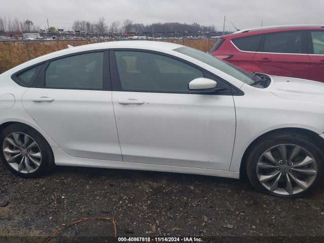 1C3CCCBG5GN134522 Chrysler 200 S