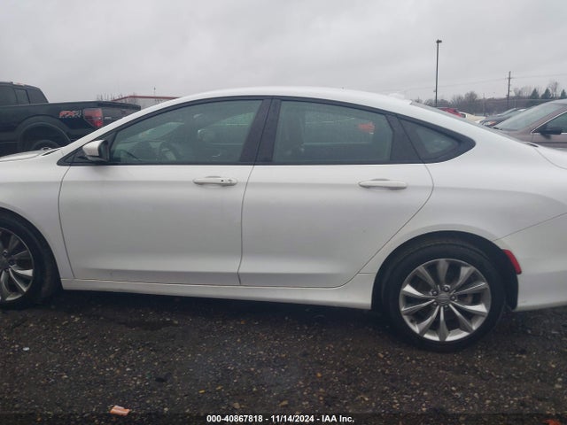 1C3CCCBG5GN134522 Chrysler 200 S